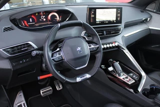 Peugeot 5008 Peugeot 5008 1.2 130PK AUTOMAAT GT PACK BUSINESS | PANORAMISCH SCHUIF/KANTEL DAK | AFNEEMBARE TREKHAAK | ALCANTARA BEKLEDING | FULL LED KOPLAMPEN | FOCAL AUDIO | 19