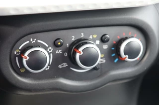 Renault Twingo Renault Twingo 1.0 SCe Collection Airco|Cruise|Multif. stuur|Iso-fix|Led|Dealer Onderhouden - afbeelding nr 23