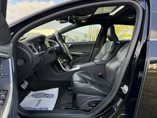 Volvo V60 Volvo V60 2.4 D6 Twin Engine R-Design - NAVI/PANO/LEER/NAP - afbeelding nr 14