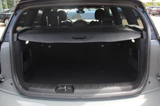 MINI Clubman MINI Clubman Mini 2.0 Cooper S Chili Serious Business / Leder / 19'' / Navigatie / Keyless / Getint glas / Parkeerhulp V+A / Stoelverwarming / DAB / Cruise Control - afbeelding nr 16