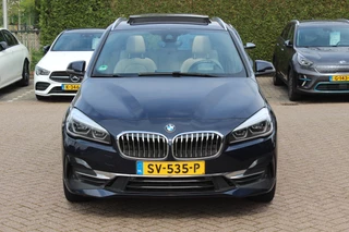 BMW 2 Serie BMW 2 Serie Active Tourer 225xe iPerformance High Executive / Panoramadak / Camera / Head-up / Leder / 18'' / Keyless / Navigatie / Stoelverwarming / DAB / Cruise Control - afbeelding nr 8