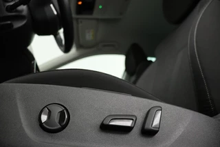 Škoda Octavia Skoda Octavia 1.0 e-TSI Business Edition Plus |  Stoelverwarming | Trekhaak | Camera | Adaptive cruise | Memory | Carplay | Side Assist | Full LED | Keyless | Park Assist | Navigatie - afbeelding nr 7
