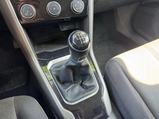 Volkswagen T-Roc Volkswagen T-Roc 1.0 TSI Style Airco/Lichtmetalen velgen/Navi/Apple Carplay - afbeelding nr 29