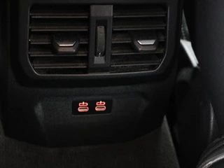BMW 1 Serie BMW 1-serie 118i Intro Ed. | Carplay | Full LED | Sportstoelen  | Navigatie | Climate control | Bleutooth | PDC | Trekhaak | Sfeerverlichting - afbeelding nr 29
