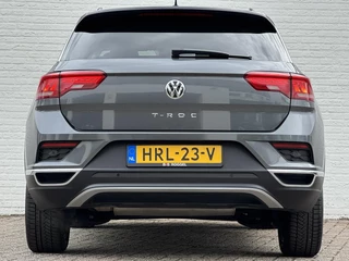 Volkswagen T-Roc Volkswagen T-ROC 1.5 TSI Sport Led Adaptive cruise Climate control Navigatie Pdc voor+achter DAB - afbeelding nr 35