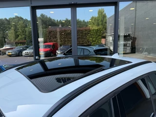 BMW X1 BMW X1 xDrive20i High Exe,Pano,LED,Leer,Keyless,Stoelverw,Dealer OH - afbeelding nr 7