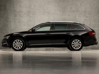 Škoda Superb 218Pk Automaat (APPLE CARPLAY, GROOT NAVI, VIRTUAL COCKPIT, MEMORY SEATS, STOELVERWARMING, CAMERA, GETINT GLAS, LED KOPLAMPEN, TREKHAAK, NIEUWSTAAT) - afbeelding nr 2