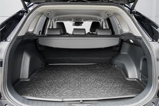 Toyota RAV4 Leder Camera Trekhaak 19