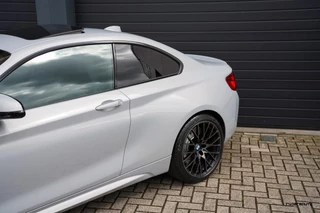 BMW M2 BMW 2-serie Coupé M2 DCT Competition | Track Pack | Schuifdak | Camera | Stuurverwarming | M-sportstoelen | M Drivers package - afbeelding nr 9