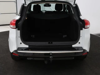 Renault Clio Renault Clio 1.2 TCe Zen | Automaat | Camera | Trekhaak |  Navigatie | Climate control | Cruise control | Bluetooth - afbeelding nr 9