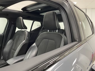 Volvo XC40 Volvo XC40 1.5 T5 Recharge R-Design | Trekhaak | Panoramadak | Thunder Grey - afbeelding nr 4