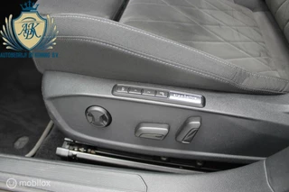 Volkswagen Golf Volkswagen Golf  1.5 eTSI DSG PANO NAVI Elect. stoel IQ LED - afbeelding nr 13