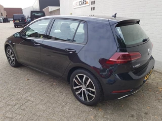 Volkswagen e-Golf Volkswagen e-Golf Automaat 136pk  | Navigatie | Climate Control | Virtuele Cockpit | Camera | Keyless | Stoelverwarming | Parkeer Sensoren | Cruise Control Adaptive | Lichtmetalen velgen 17