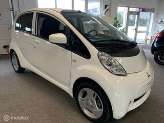 Mitsubishi i-MiEV Mitsubishi i-MiEV  5 drs. Subsidie € 2000,-   Prijs € 9900,- - afbeelding nr 1