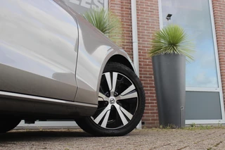 Volvo V60 ➡️ Volvo V60 2.0 B3 Momentum Advantage | 1e eigenaar | BTW auto | Origineel NL | LED | Camera | 17 inch | Cruise-control | PDC | DAB | 163 pk | Lane assist | Rij-modus | - afbeelding nr 40