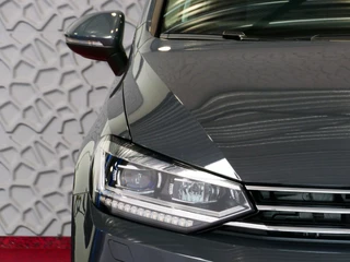 Volkswagen Touran Volkswagen Touran 1.5 TSI 150PK 7P CARPLAY NAVI CAMERA LED ELEK.KLEP VIR.COCKPIT DODE.HOEK DET. STOELVERW KEYLESS 7P 7PERS 11/2024 