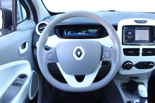 Renault ZOE Renault ZOE R90 Life 41 kWh R-Link NAVI BT CLIMA LMV '17 huuraccu - afbeelding nr 12
