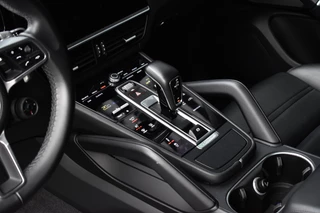Porsche Cayenne Porsche Cayenne Coupé (8-7 beschikbaar) 3.0 E-Hybrid 462pk Sport Design | Panoramadak | 22'' Velgen | ACC | Head-Up | Bose | Sportchrono | Leder Dashbord | - afbeelding nr 20
