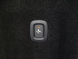 Volvo V60 Volvo V60 2.0 B3 Automaat Momentum | Navigatie | Wegklapbare Trekhaak | Climate Control | Blis | Parkeer sensoren | Cruise Control | Lichtmetalen Velgen - afbeelding nr 37