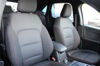 Ford Kuga Ford Kuga 2.5 PHEV ST-Line BELLEN VOOR BEZICHTIGING | Winter Pack | Camera | Cruise Control | Navigatie | - afbeelding nr 13