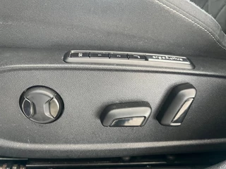 Volkswagen Golf Volkswagen Golf 1.0 eTSI Life Business AUTOMAAT NL AUTO - afbeelding nr 19
