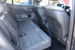 Citroën C5 Aircross Citroen C5 Aircross 1.2 130PK AUTOMAAT | NAVIGATIE BY APPLE CARPLAY/ANDROID AUTO | ACHTERUITRIJ CAMERA | KEYLESS ENTRY/START | LED KOPLAMPEN | CRUISE CONTROL | CLIMATE CONTROL | DAB+ RADIO | ALL SEASON BANDEN | 18