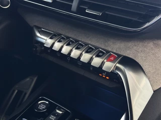 Peugeot 5008 Peugeot 5008 GT BLACK PACK 7P CAMERA NAVI I-COCKPIT LED ELEK.KLEP STOELVERW. LEER LED 2024 7PERS 7PERSOONS - afbeelding nr 33