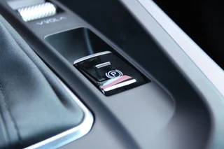 Alfa Romeo Tonale Alfa Romeo Tonale 1.5T 160PK HYbrid VELOCE | PANORAMISCH SCHUIF / KANTELDAK | LEDEREN BEKLEDING | VOORSTOELEN / STUUR VERWARMD | VOORSTOELEN GEVENTILEERD | VOORSTOELEN ELEKTRISCH VERSTELBAAR | DRAADLOOS APPLE CARPLAY / ANDROID AUTO | 360° CAMERA | AUTOMATISCH DIMMENDE BUITENSPIEGELS | 20