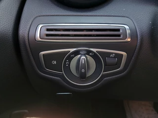 Mercedes-Benz C-Klasse Mercedes-Benz C-Klasse 180 156pk Automaat Business Solution Plus | Origineel NL | Navi | Clima | Cruise | Led Koplampen | Pdc V+A+Assist+Camera | Dodehoek+Licht+Regensensor | Privacy Glass | 18''lm - afbeelding nr 17