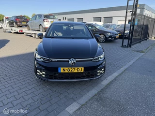 Volkswagen Golf - 153202415-0