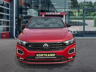 Volkswagen T-Roc Volkswagen T-Roc Cabrio 1.5 TSI DSG R-LINE TREKHAAK/CAMERA/LEDER/BEATS-AUDIO/NAVI/ACC/CARPLAY - afbeelding nr 2