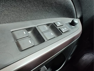 Suzuki Vitara Suzuki Vitara 1.4 BOOSTERJET SELECT SMART HYBRID Dodehoeksensoren | Camera | Draadloze carplay - afbeelding nr 28