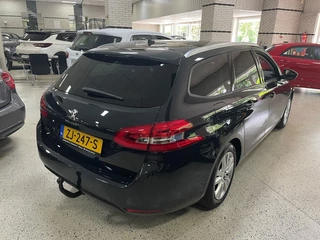 Peugeot 308 Peugeot 308 SW 1.2 Panorama Dak Navigatie Multimedia Nieuwe Distr.riem - afbeelding nr 4