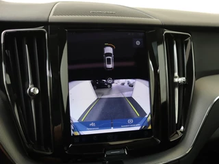 Volvo XC60 Volvo XC60 T8 AWD Plus Dark | Panoramadak | 360° Camera | Dodehoekdetectie - afbeelding nr 33