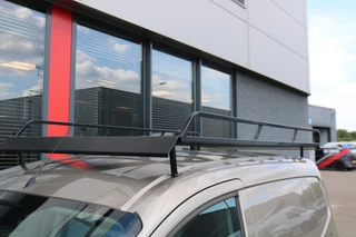 Ford Transit Courier Ford Transit Courier 1.5 TDCI 100pk Euro 6 Limited Airco Navigatie BPM Vrij - afbeelding nr 37