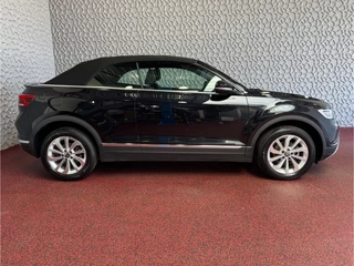 Volkswagen T-Roc Volkswagen T-Roc Cabrio TSI VIR.COCKPIT CARPLAY NAVI IQ.LED STOEL/STUUR.VERW DAB ADAP.CRUISE 05/2024 