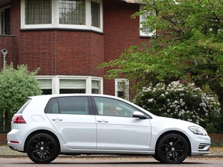Volkswagen Golf Volkswagen Golf 1.6 TDI Highline RNS R-line / 2017 / LED - afbeelding nr 3