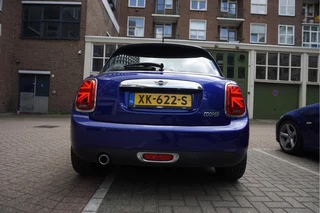 MINI Cooper MINI Cooper Mini 1.5 Pepper | NL AUTO | HUD | Sportinterieur (leer/ stof/ stoelverwarming) | Apple Carplay | Sfeerverlichting | 17inch | LED pakket | Keyless GO/ ENTRY | DUAL ZONE CLIMATE | Bonnet Stripes | Zwart dak | Front- achterspoiler - afbeelding nr 5