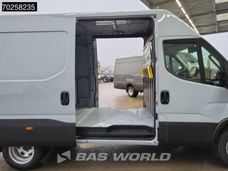 Iveco Daily Iveco Daily 35C21 3.0L Automaat 2x schuifdeur L2H2 LED ACC CarPlay Camera L3H2 12m3 Airco - afbeelding nr 3