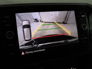 Volkswagen Passat Volkswagen Passat 1.4 TSI PHEV GTE | Stoelverwarming | Massage |  Carplay | Camera | Adaptive cruise | Matrix LED | Navigatie | Memory | Sfeerverlichting - afbeelding nr 16