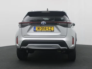 Toyota Yaris Cross Toyota Yaris Cross 1.5 Hybrid Adventure automaat | CarPlay | Navigatie | Parkeersensoren | Achteruitrijcamera | Stoelverwarming | LED verlichting | Elektrische kofferklep - afbeelding nr 4