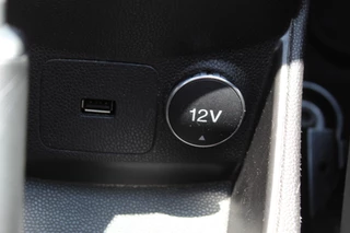Ford Fiesta Ford Fiesta 1.0 Style Ultimate , 82pk Airco , Cruise control , Parkeersensoren V+A , Navigatie Bleutooth , LM velgen , LED dagrijverlichting - afbeelding nr 22