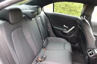 Mercedes-Benz A-Klasse Mercedes A-klasse 250 e phev widescreen cockpit leder stoelverwarming sfeerverlichting climate&cruise control sportzetels - afbeelding nr 37