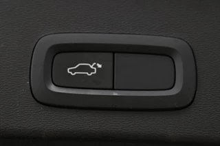 Volvo XC40 Volvo XC40 1.5 T3 R-Design | Stoel & stuurverwarming |  Trekhaak | Camera | Navigatie | Achterbankverwarming | Leder/Alcantara | Full LED - afbeelding nr 13