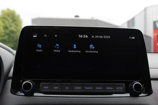 Hyundai Kona Hyundai Kona 1.6 GDI HEV Premium Sky Full Option! + Trekhaak 
