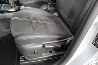 Opel Crossland Opel Crossland 1.2-110pk Turbo 'Elegance'. Mooie en luxe hoogzitter met weinig km's ! Volautm. airco dual, cruise control, camera, comfortstoelen, metallic lak,  LM wielen, navigatie, telefoonvoorb., lane- en side assist, parkeersensoren v+a,  LED verlichting  etc. - afbeelding nr 5