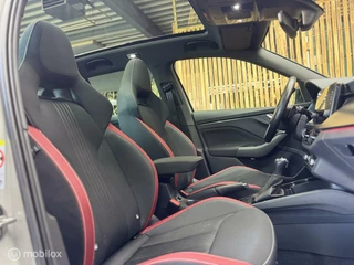 Škoda Kamiq Skoda Kamiq Monte Carlo | Grey | Pano| Led | 1.5 TSI - afbeelding nr 21