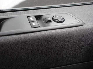 Peugeot Expert Peugeot Expert 2.0 BlueHDI 145PK L3 Automaat Airco Navigatie Trekhaak Cruise Control - afbeelding nr 28