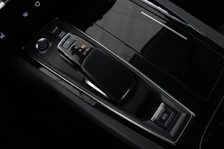 Peugeot 508 Peugeot 508 1.6 HYbrid Allure | Stoelverwarming | Carplay | Camera | Trekhaak | Navigatie | Climate control | Half leder | Cruise control | PHEV - afbeelding nr 19