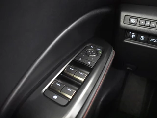 Lexus LBX Lexus LBX DEMO 1.5 Hybrid Elegant | Tech Pack | Parkeersensoren V+A | Leder - afbeelding nr 20